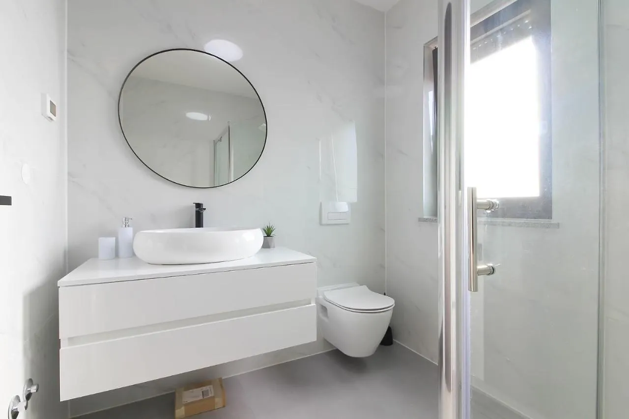 Modern Villa Maeni With Private Pool In Pula