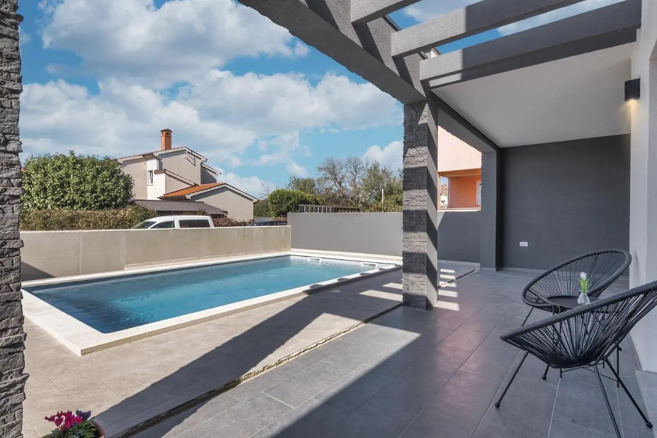 Modern Villa Maeni With Private Pool In Pula Chorvatsko