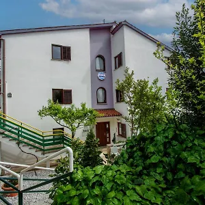 Iva Apartmán